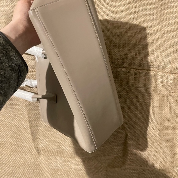 Viewinbox Soft Leather Minimal Bag - Picture 9 of 14